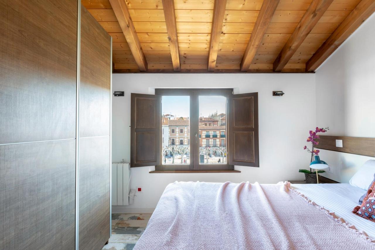Apartamentos Ejemplares الكالا ذي إِناريس المظهر الخارجي الصورة